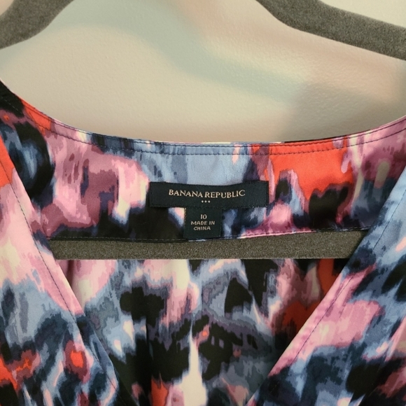 Banana Republic factory size 10 Silky Watercolor faux wrap tulip sleeve dress - Picture 3 of 6